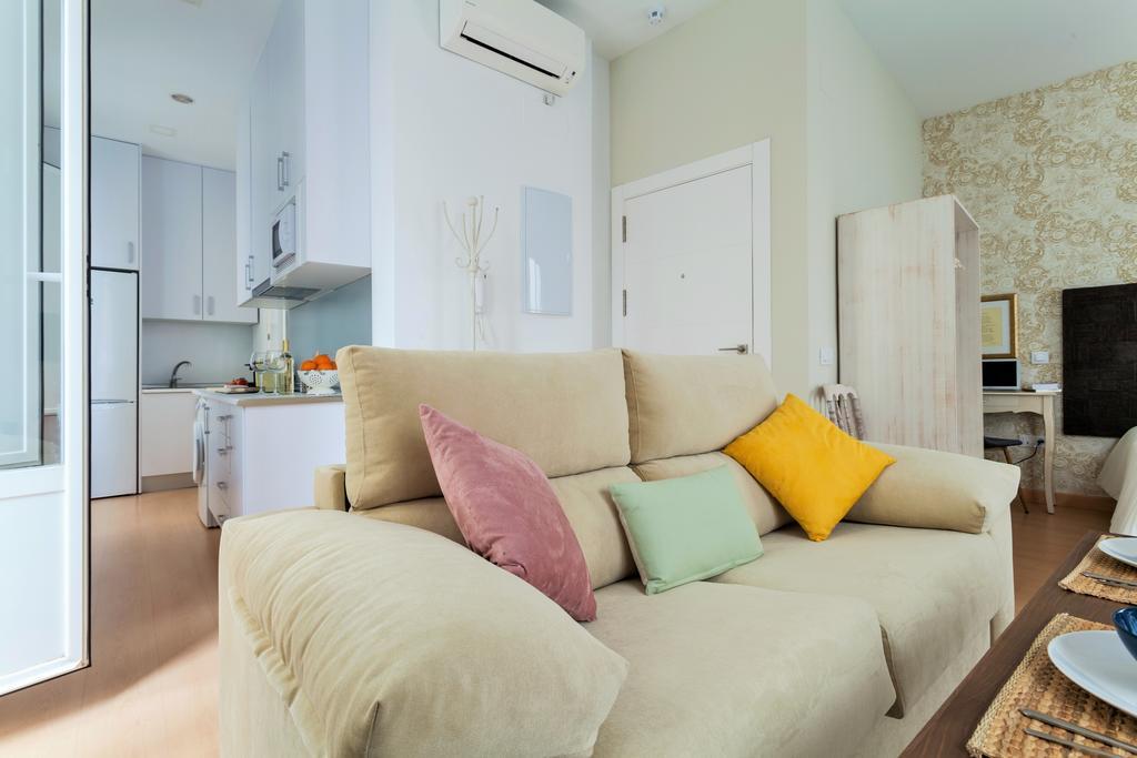Hostly Acetres 1A Loft In City Center, Comunal Terrace, Fibre,Parking Optional Seville Exterior photo